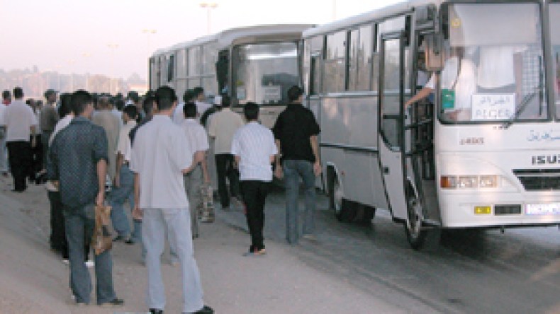 تو: ‭ ‬ليس‭ ‬من‭ ‬حق‭ ‬الناقلين‭ ‬رفع‭ ‬أسعار‭ ‬النقل