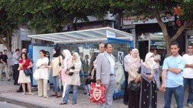 حافلات‭ ‬للمعاكسة،‭ ‬‮”‬طاكسيور‮”‬‭ ‬خارج‭ ‬الخدمة‭ ‬و‮”‬كولونديستان‮”‬‭ ‬مُطارد‭ ‬من‭ ‬الشرطة