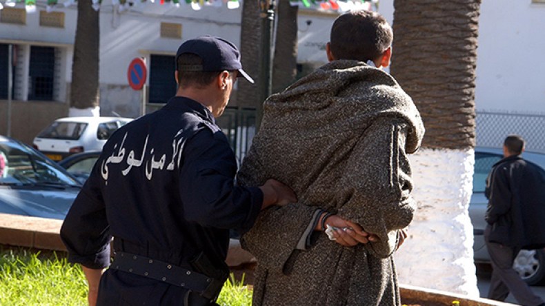 التحقيق في هوية 3 أشخاص ببراقي يشتبه في انتمائهم لـ”داعش”