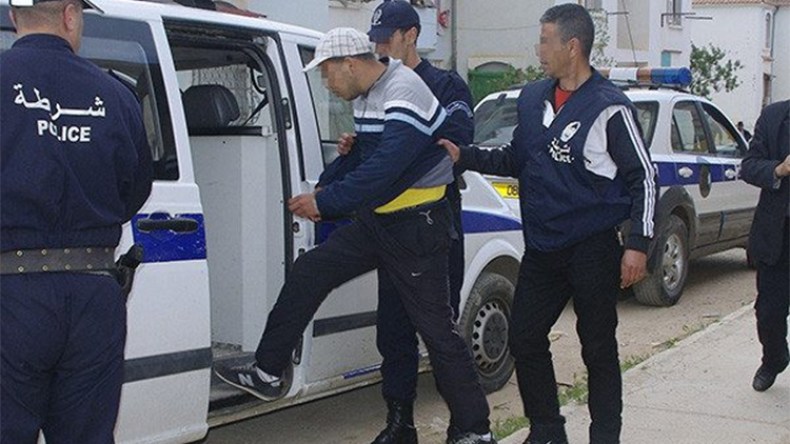 توقيف 12 شخصا بينهم ثلاثة مسبوقين قضائيا