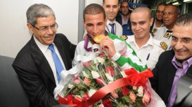 استقبال الأبطال لتوفيق مخلوفي