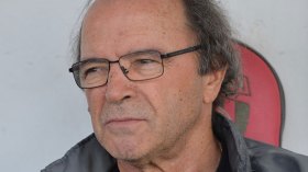 أرتور جورج: ما أعيشه في البطولة الجزائرية لم أر مثله في حياتي