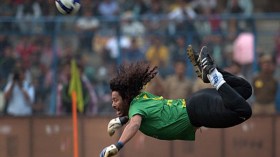 الشيطان هيغيتا وضربة العقرب