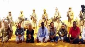 الرهائن‭ ‬مازالوا‭ ‬على‭ ‬قيد‭ ‬الحياة‭ ‬و‮”‬الملثمون‮”‬‭ ‬يلوون‭ ‬ذراع‭ ‬فرنسا