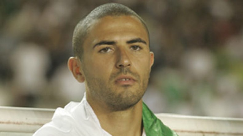 شباب قسنطينة يريد ضم عنتر يحيى في الميركاتو الشتوي