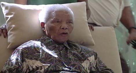 Mandela ne va pas si bien, mais est conscient selon le roi des Thembus
