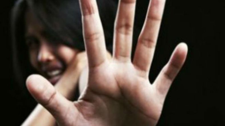 دماء بدل الورود في عيد المرأة!