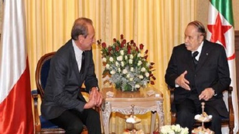 الرئيس بوتفليقة يستقبل عمدة باريس