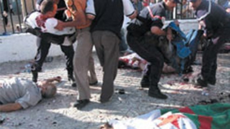 استسلام 7 إرهابيين بينهم شقيقا المتورط القاصر لمصالح الأمن بباتنة