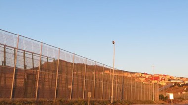 Le Maroc barricade ses frontières avec l’Algérie