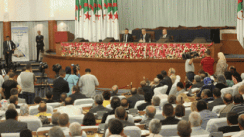 اقتراح ترقية وزارة الصحة إلى وزارة سيادية