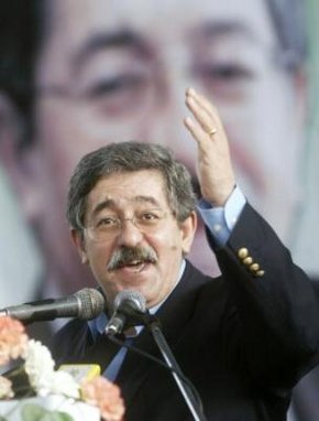 Ouyahia Reiterates Indignation Over Targeting Algeria For Hosting Gaddafiâ€™s Relatives
