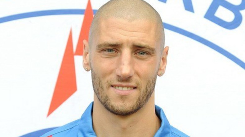 ش.قسنطينة: بن طوبال متمسك بأغوازي ويرفض استقدام محامحة وحروش