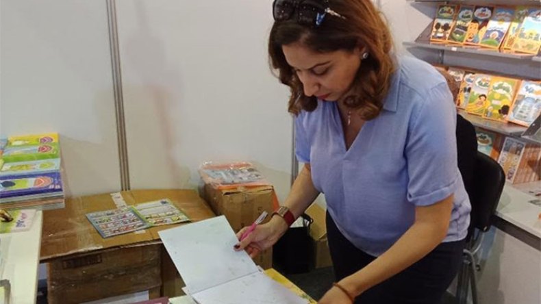 دجى وشيماء ..عندما يخلق مرض السرطان كاتبات تحدين الالم بالامل