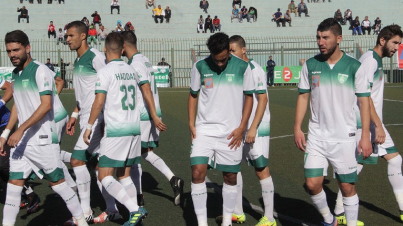 الفريق يواصل سقوطه الحر والمدرب يدق ناقوس الخطر