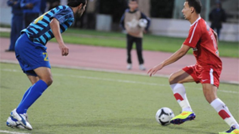 الحساسنة‭ ‬تطيح‭ ‬بشبيبة‭ ‬بجاية‭ .. ‬وأربعة‭ ‬‮”‬كبار‮”‬‭ ‬خارج‭ ‬السباق