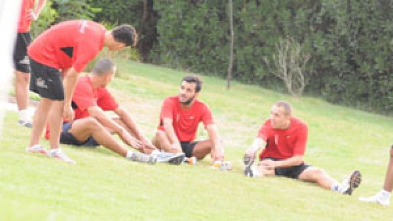 أولمبي‭ ‬الشلف‭ ‬في‭ ‬مواجهة‭ ‬فريق‭ ‬التكوين‭ ‬المهني‭ ‬سهرة‭ ‬اليوم