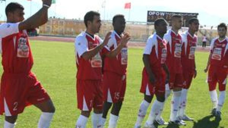 استقبال بطولي من أنصار الشلف للاعبيهم