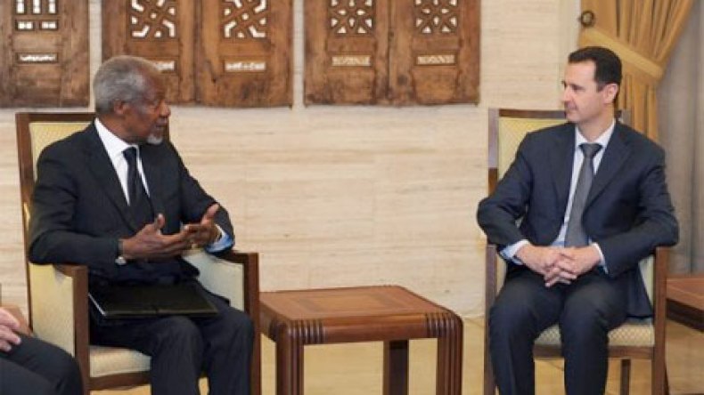 الاسد يلتقي انان والقوات السورية تقصف مدينة ادلب في شمال غرب البلاد