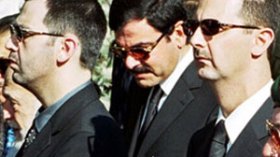 الكشف عن 13 مسؤولا سوريا بينهم شقيق الرئيس تشملهم عقوبات الاتحاد الأوروبي