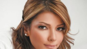 أصالة نصري: لقاء الأسد بالفنانين تمثيليات وليتني مع الثوار لأصرخ معهم