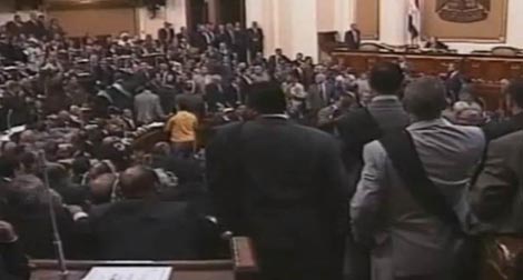 Egypte : plusieurs membres des partis libéraux et de gauche se retirent de l’Assemblée constituante