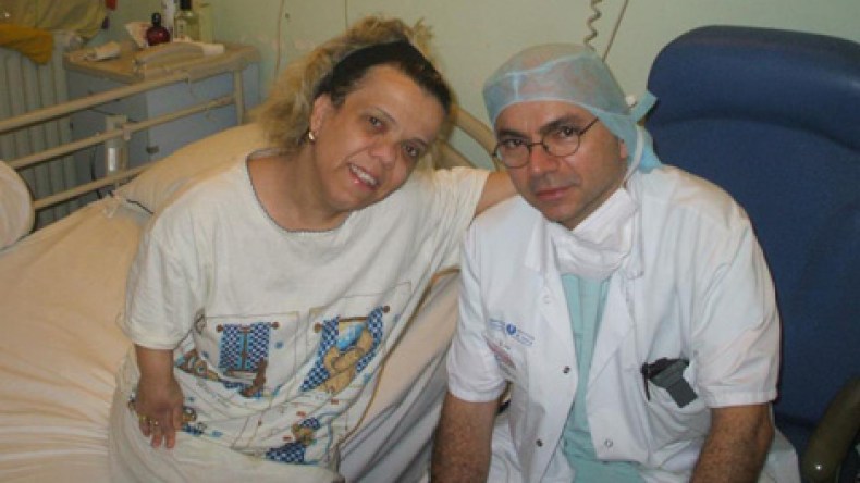 “واجهت موتا مُحققا وروح والدتي لم تفارق حجرة العمليات لحظة”