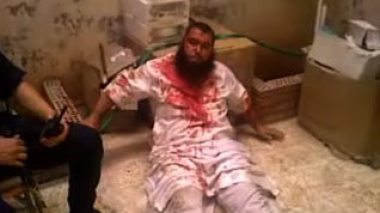 60 Chinese attack residents of an Algerian neighbourhood using swords and knives