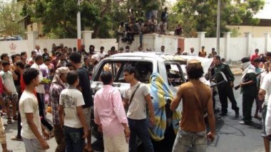 Yémen: le ministre de la Défense échappe à un attentat