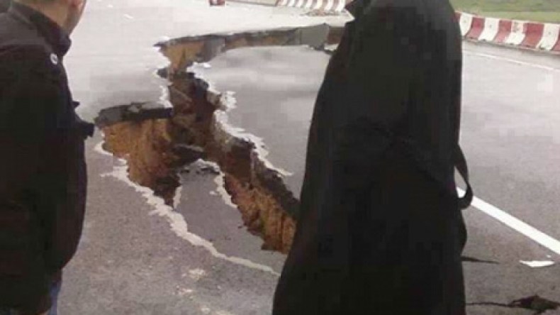“فتح تحقيق حول انزلاقات الطريق السيار شرق-غرب”