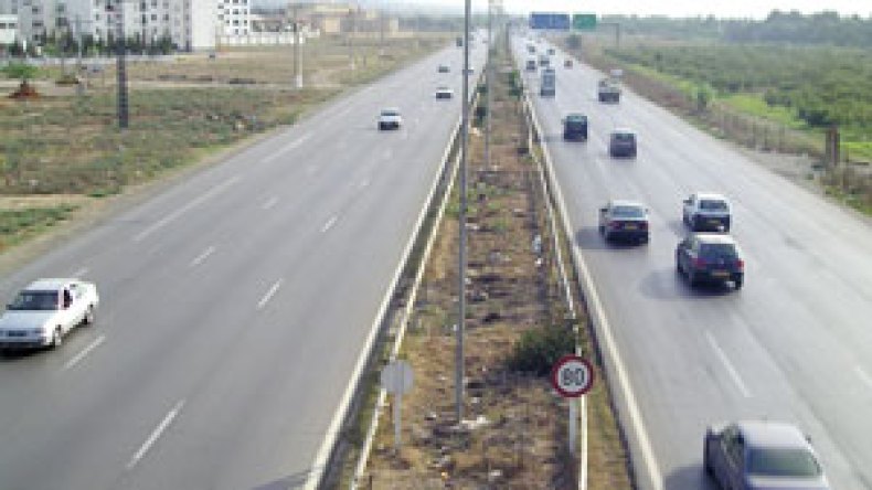 التقشف في ميزانية التسيير وإعطاء الأولوية للمشاريع العمومية