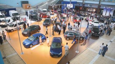 Automobile : les prix revus à la baisse