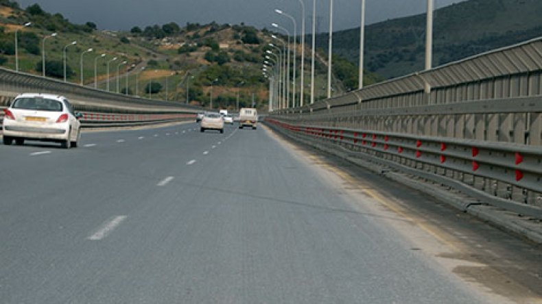 استعمال الطريق السيار لن يكون مجانا نهاية 2015