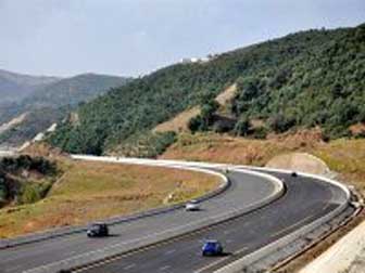 Lancement en 2013 de huit projets autoroutiers reliés à l’autoroute Est-Ouest (responsable)
