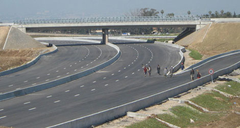 15 mille milliards supplémentaires au grand projet de l’autoroute est-ouest