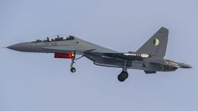 “جهود معتبرة تبذل لإعطاء الجزائر سلاحا جويا فعالا”