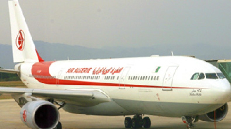 طائرة‭ ‬جزائرية‭ ‬لإجلاء‭ ‬فريقين‭ ‬رياضيين‭ ‬من‭ ‬الإسكندرية‭ ‬وبعض‭ ‬الجالية‭ ‬من‭ ‬القاهرة‭ ‬