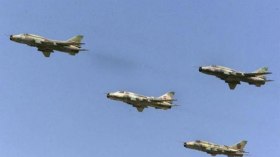 تحطم مقاتلة يمنية جنوب صنعاء ومقتل قائدها