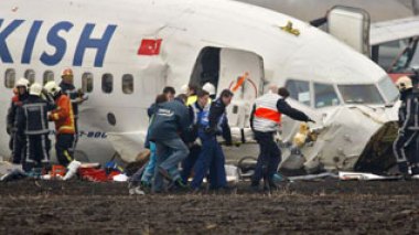 Neuf morts dans le crash d'Amsterdam