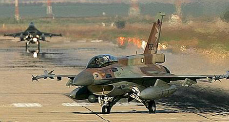 Raid israélien en Syrie: Damas menace de riposter