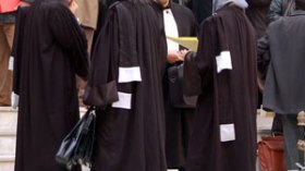 محامون يطالبون بإلغاء مجانية المساعدة القضائية في قضايا الأحداث