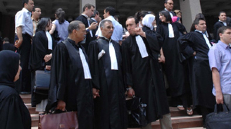 المحامون في مسيرة “الرفض” غدا نحو البرلمان