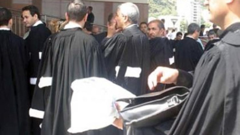 مشروع قانون المهنة يلغم بيت المحامين
