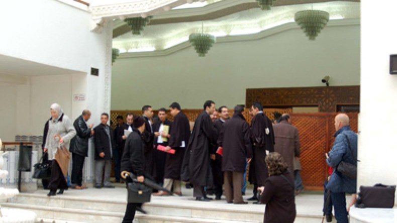 الأئمة ورجال القانون مطالبون بحل مشكل الطلاق العرفي في محاكم الجزائر