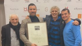 عنتر يحي ينال شهادة جامعية بِفرنسا