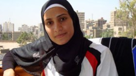 النجمة المصرية آية مدني تحلم باعتلاء منصة التتويج بالحجاب