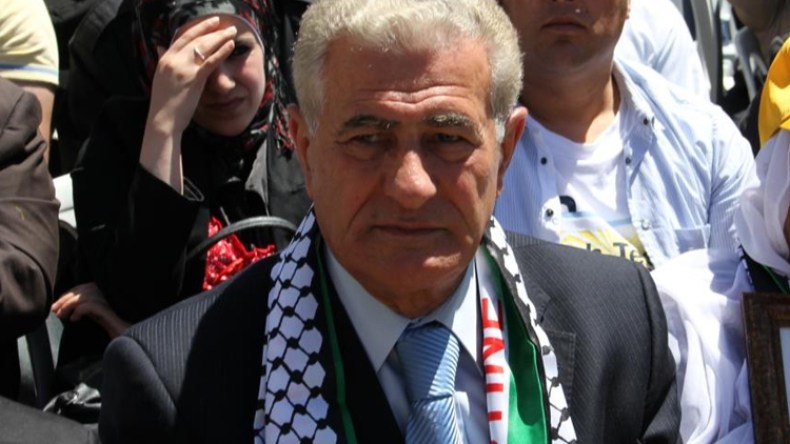 الجزائر أوَّلُ دولةٍ قدّمت لنا السلاح ومساندتها لفلسطين قلّ نظيرُها