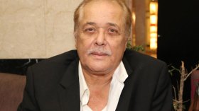 خطأ طبي وراء الوفاة المفاجئة لمحمود عبد العزيز؟؟