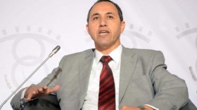 ميهوبي يعد بالنظر في ميزانية المهرجان ومستغانم عاصمة المسرح في 2017