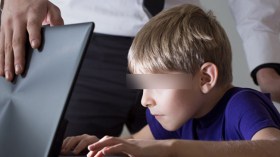 لا تتركوا أطفالكم يتصفحون الإنترنت أكثر من 45 دقيقة